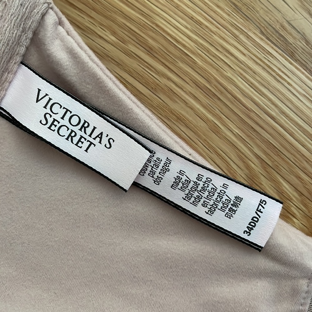 Victoria’s Secret Body by Victoria Perfect Coverage Racerback NUDE Bra 34DD - Picture 3 of 5